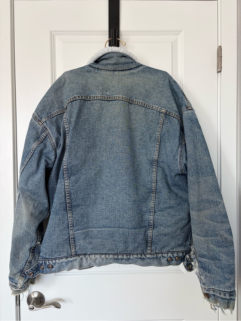 Vintage Levi’s Sherpa Lined Denim Jacket Distressed Acid Wash Grunge Trucker - Picture 8 of 14